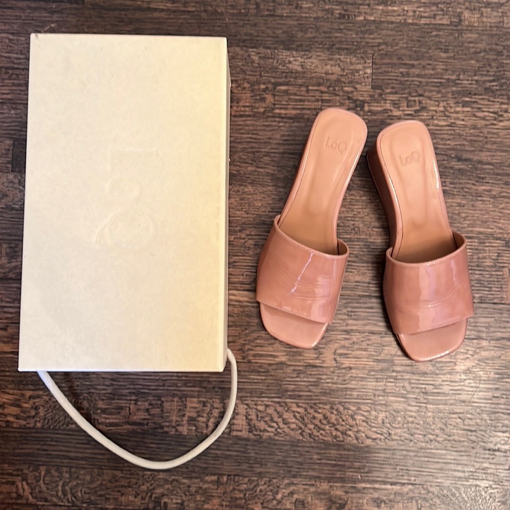 LoQ SOL Rosa Patent size: 38